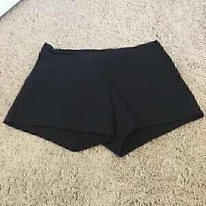 Girl’s size small Capezio black dance shorts